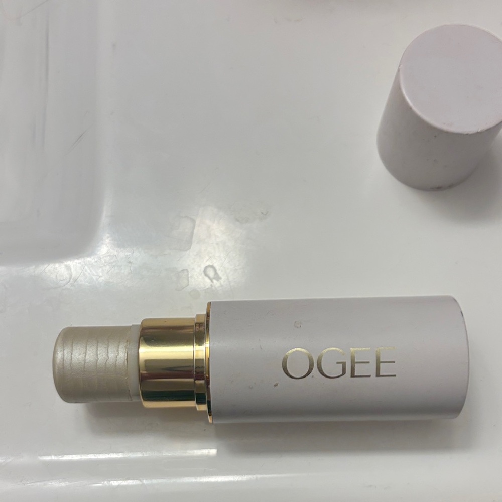 OGEE Sculpted Glow Highlighter Stick - Cream